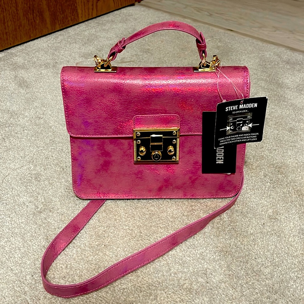 Steve Madden Bnessa Fushia Crossbody NWT
